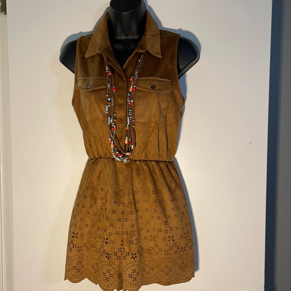 Coco & Jameson faux suede short romper small